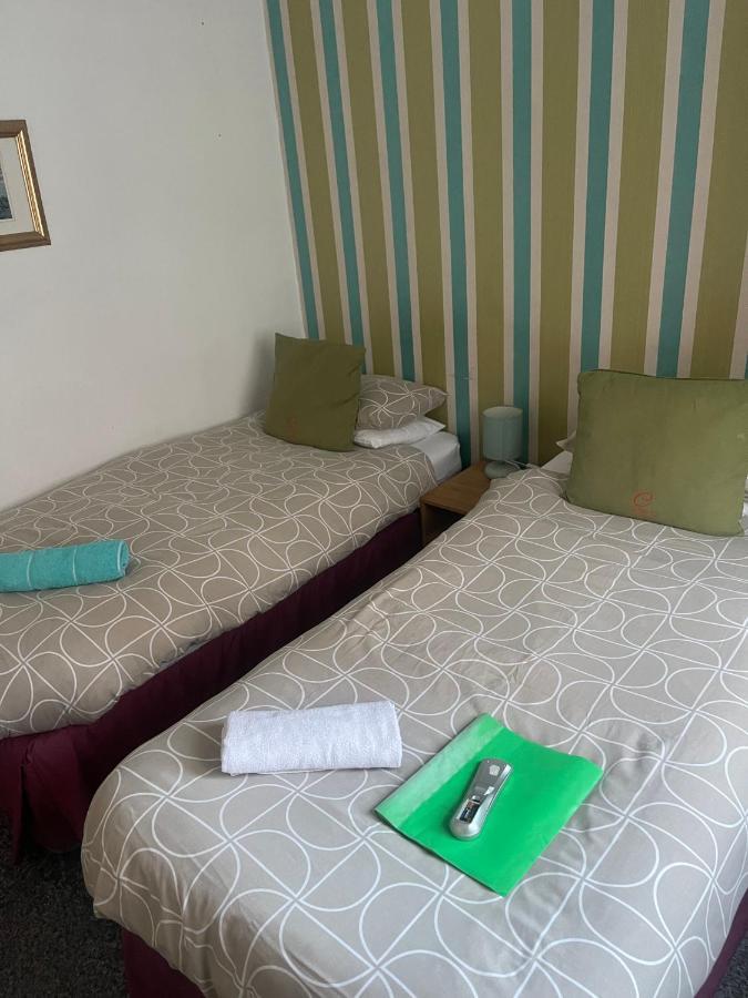 Uk Travel & Hospitality Ltd Ta Canberra Hotel Μπλάκπουλ Εξωτερικό φωτογραφία