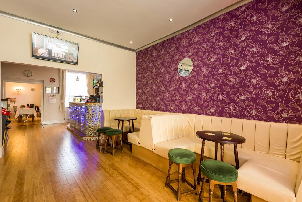 Uk Travel & Hospitality Ltd Ta Canberra Hotel Μπλάκπουλ Εξωτερικό φωτογραφία