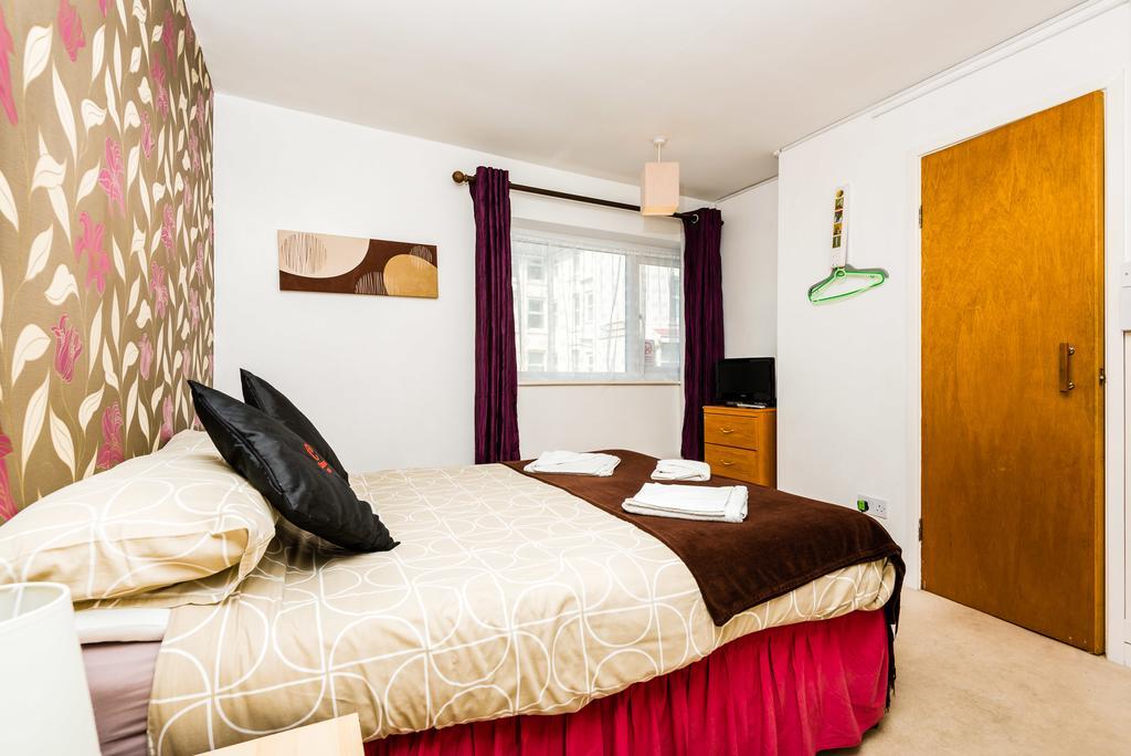 Uk Travel & Hospitality Ltd Ta Canberra Hotel Μπλάκπουλ Εξωτερικό φωτογραφία