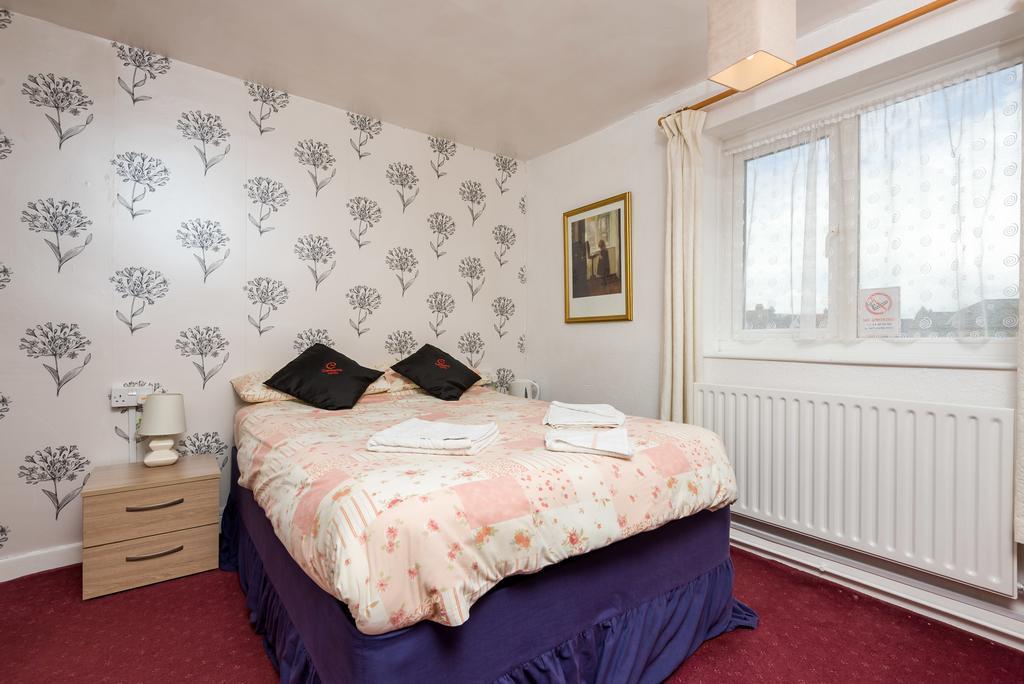 Uk Travel & Hospitality Ltd Ta Canberra Hotel Μπλάκπουλ Εξωτερικό φωτογραφία